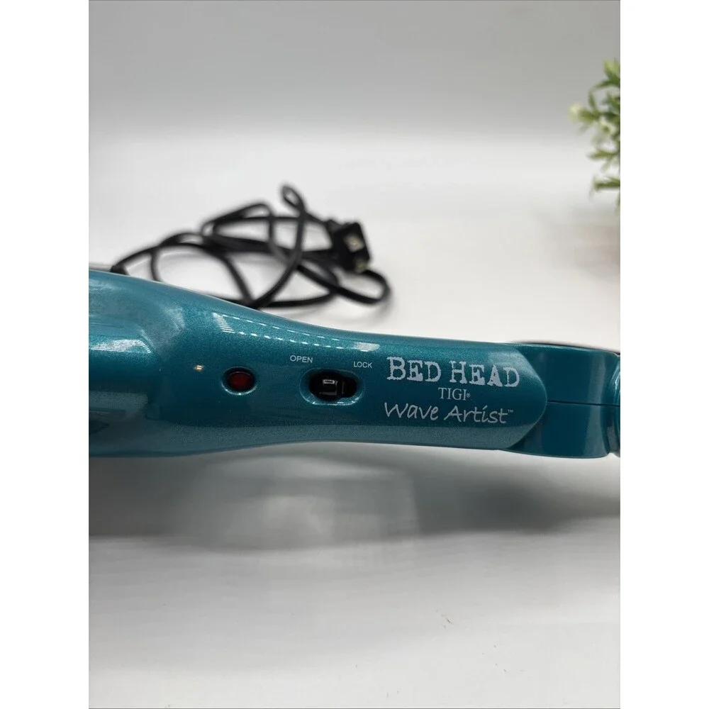 Bed Head Wave Artist Hair Waver Iron Teal Ceramic Tourmaline Model BH305 Preown